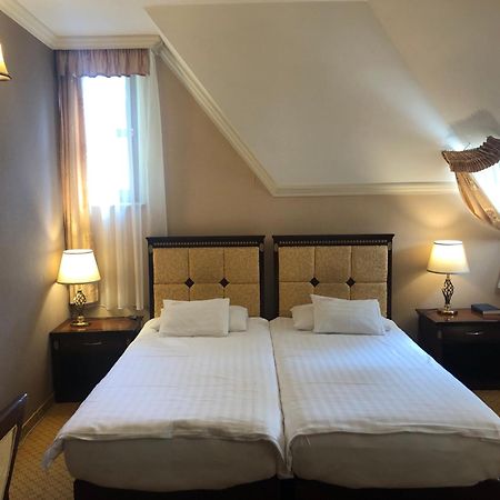 Villa Hotel Debrecen Eksteriør billede