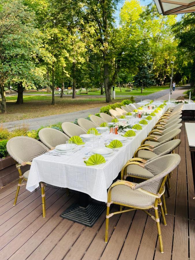 Villa Hotel Debrecen Eksteriør billede