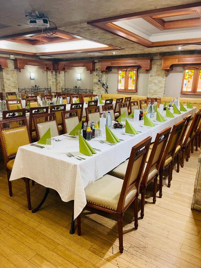Villa Hotel Debrecen Eksteriør billede