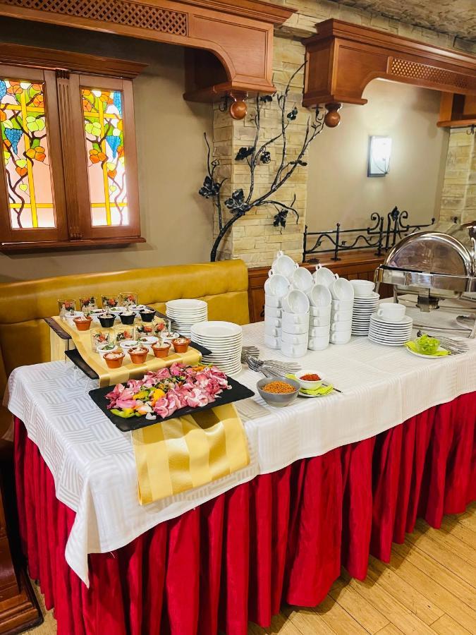 Villa Hotel Debrecen Eksteriør billede