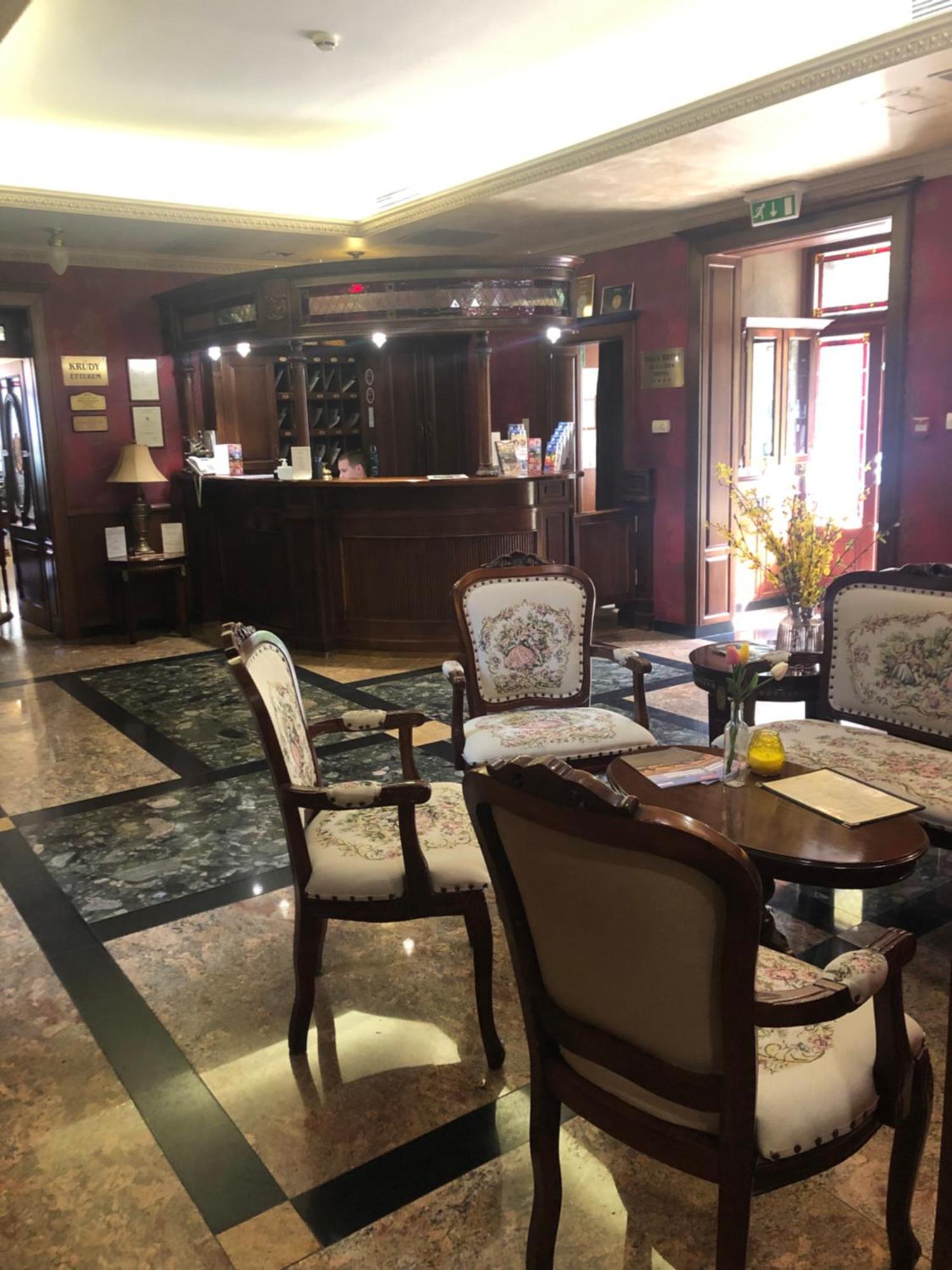 Villa Hotel Debrecen Eksteriør billede