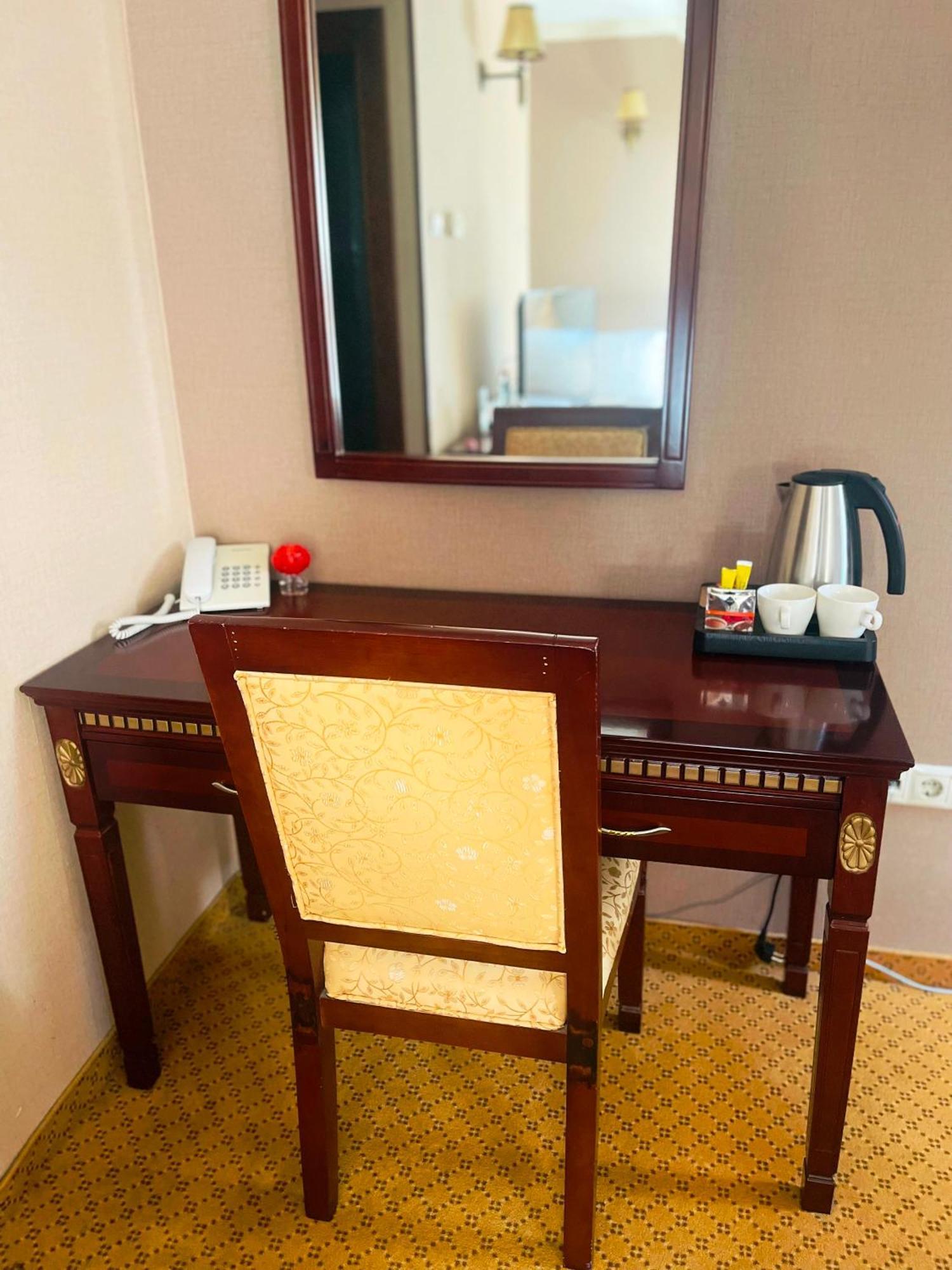 Villa Hotel Debrecen Eksteriør billede