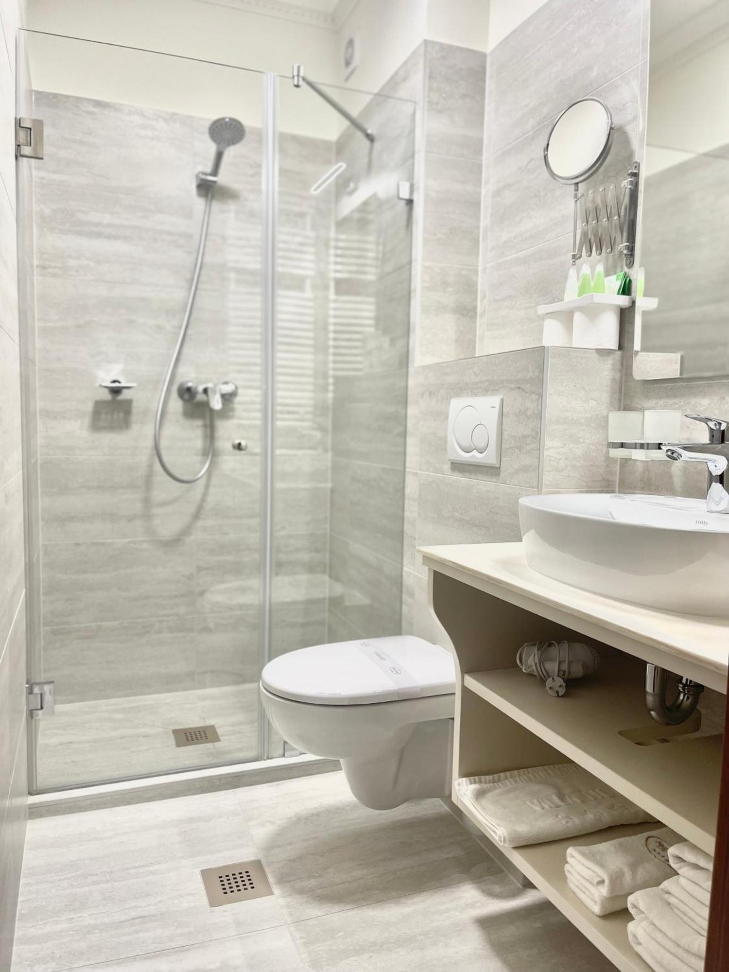 Villa Hotel Debrecen Eksteriør billede